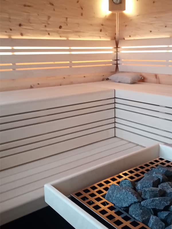 Sauna aus Zirbenholz