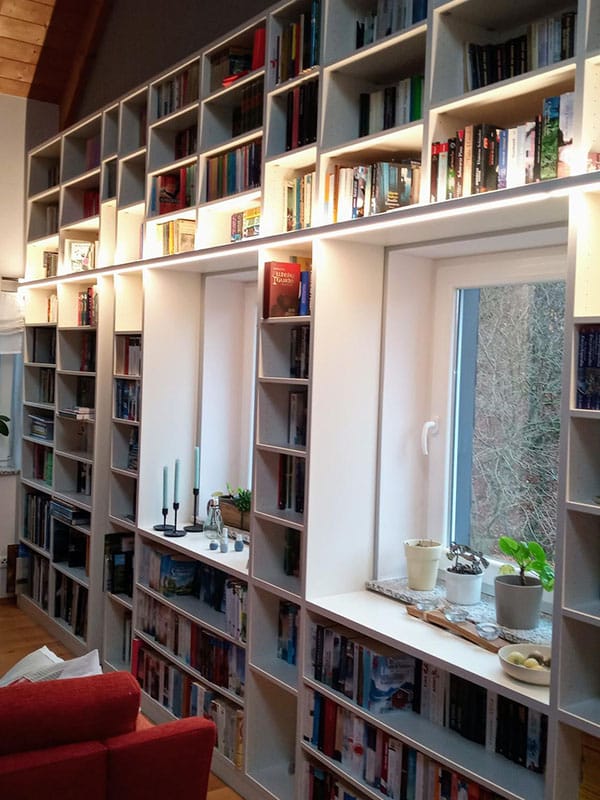 Maßgefertigtes Bücherregal