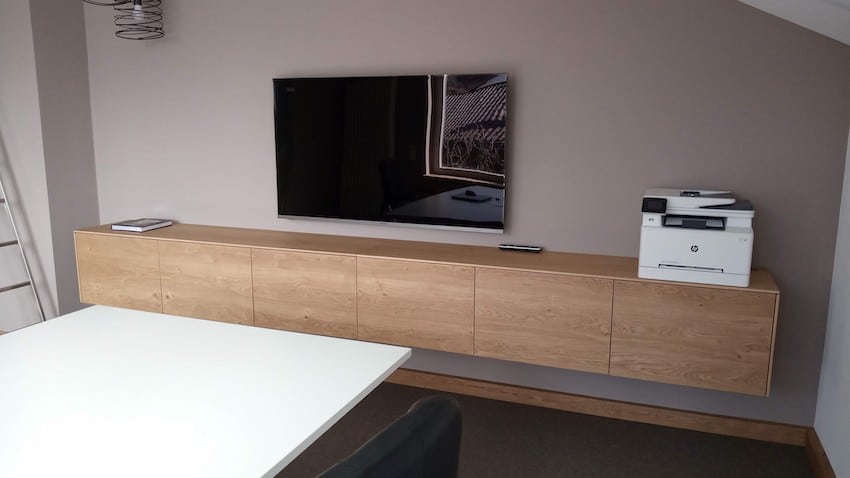Lowboard aus Holz