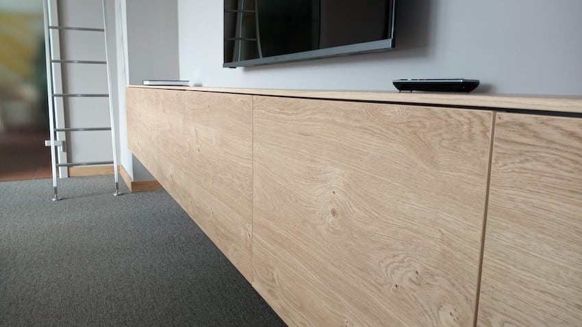 Lowboard aus Holz