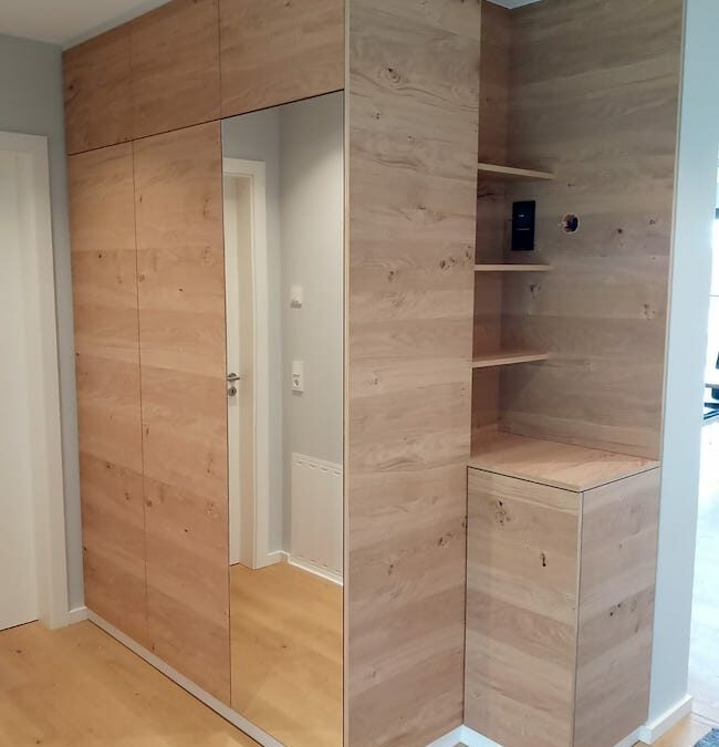 Garderobe | Wildeiche | 01