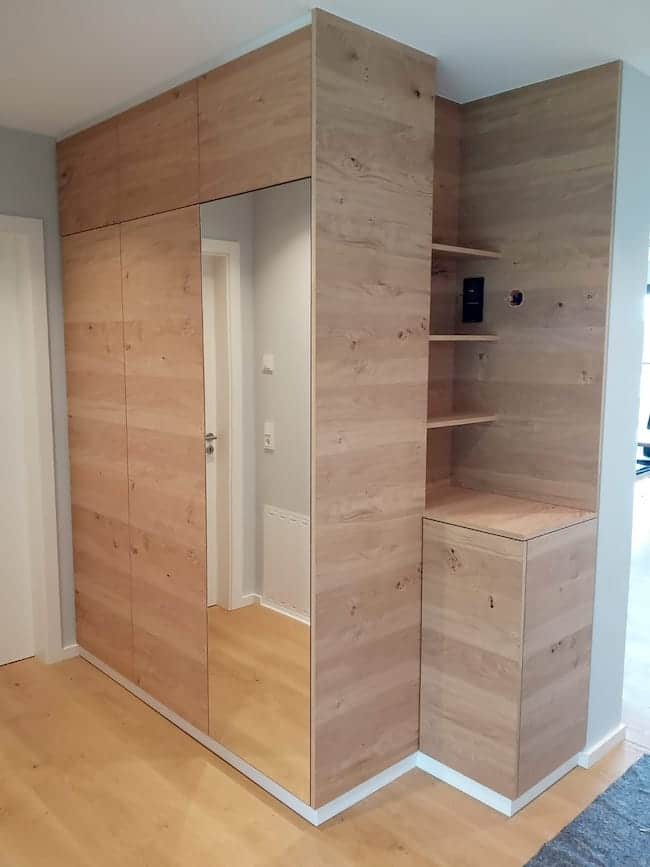 Garderobe aus Wildeiche