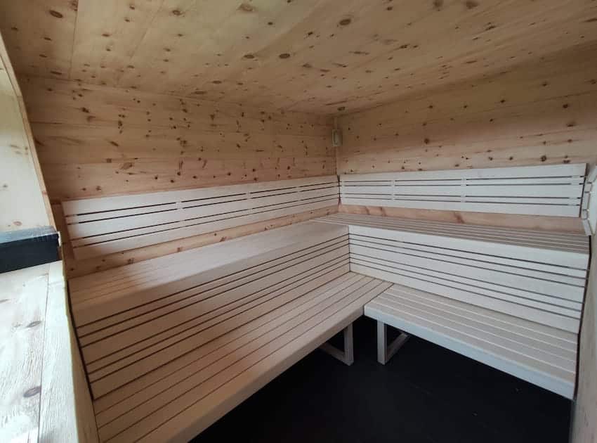 Sauna aus Zirbenholz